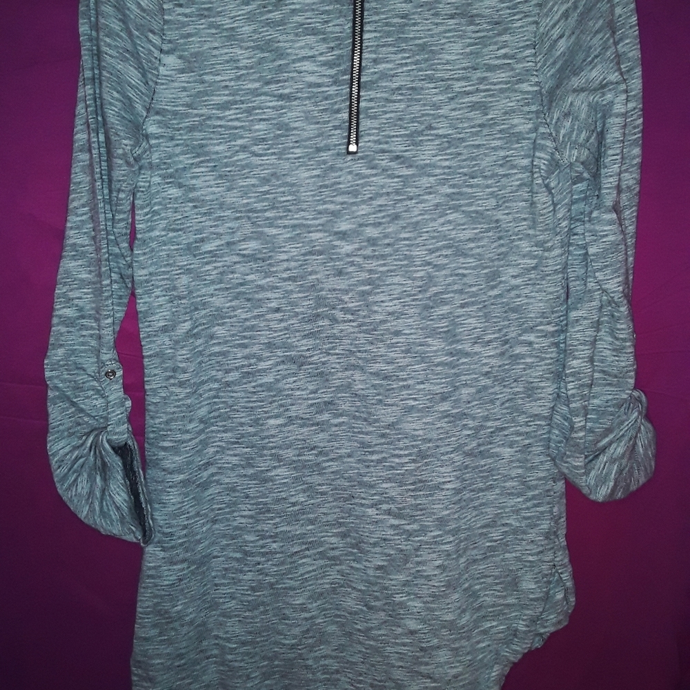 Sweater - Picture 3 of 4